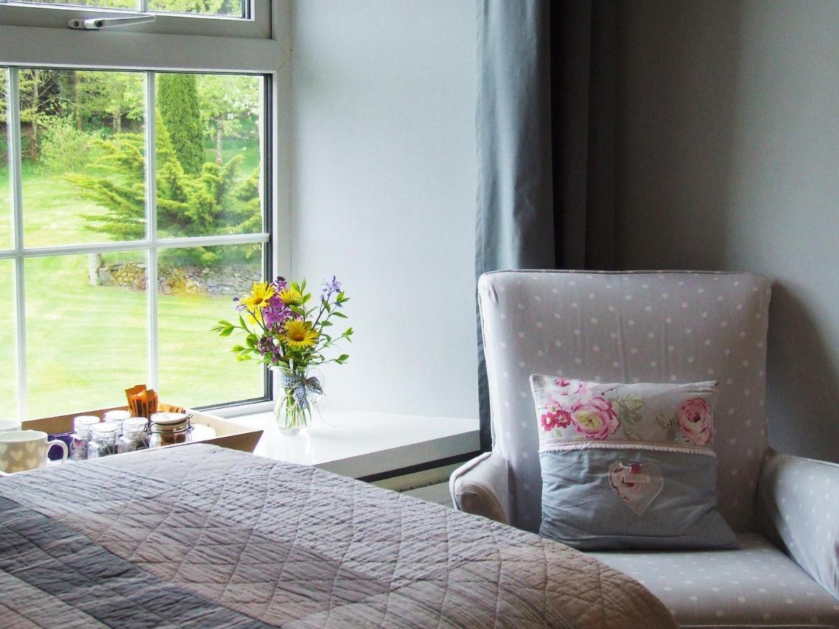 Lobhill Farmhouse Bed And Breakfast And Self Catering Accommodation Okehampton Extérieur photo