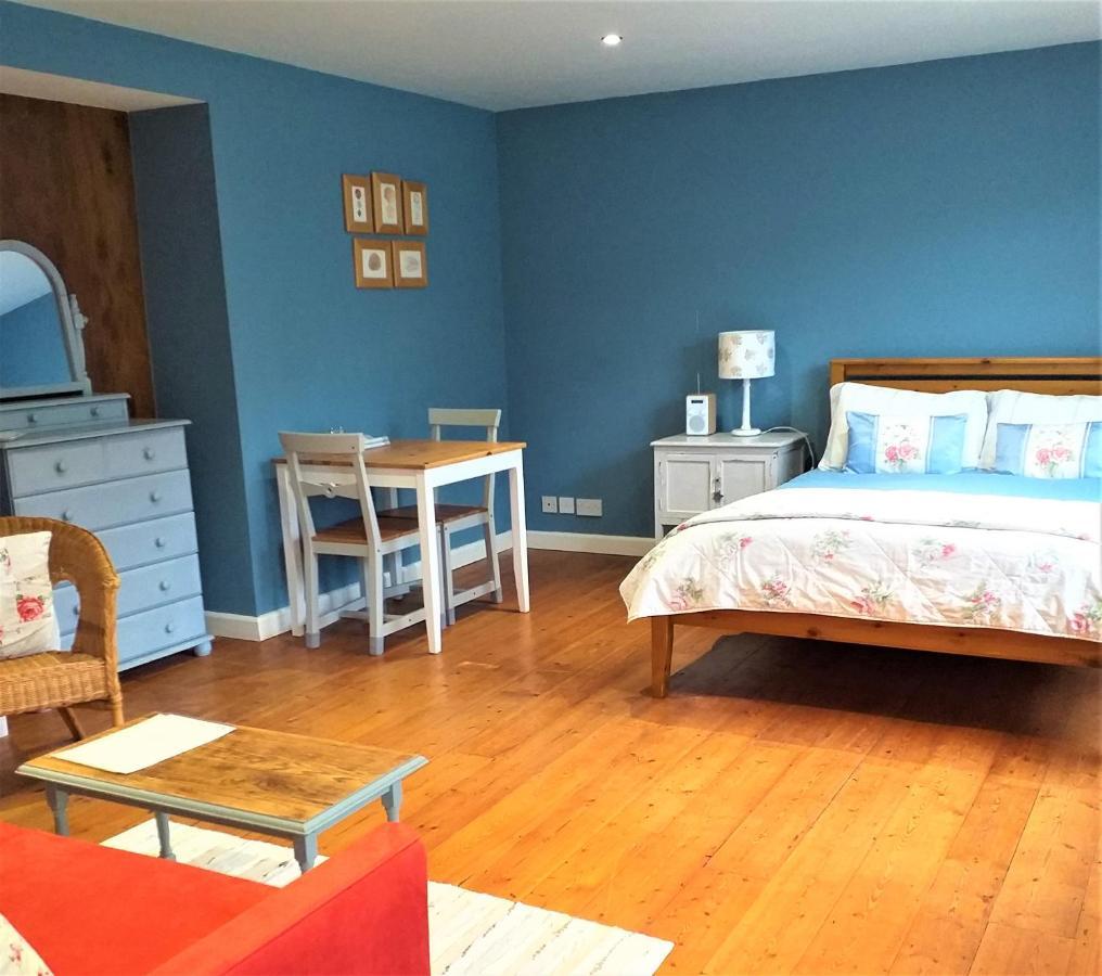 Lobhill Farmhouse Bed And Breakfast And Self Catering Accommodation Okehampton Extérieur photo